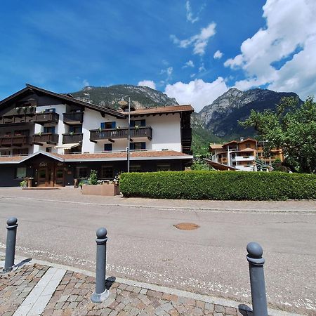 Hotel Nele Ziano di Fiemme Esterno foto