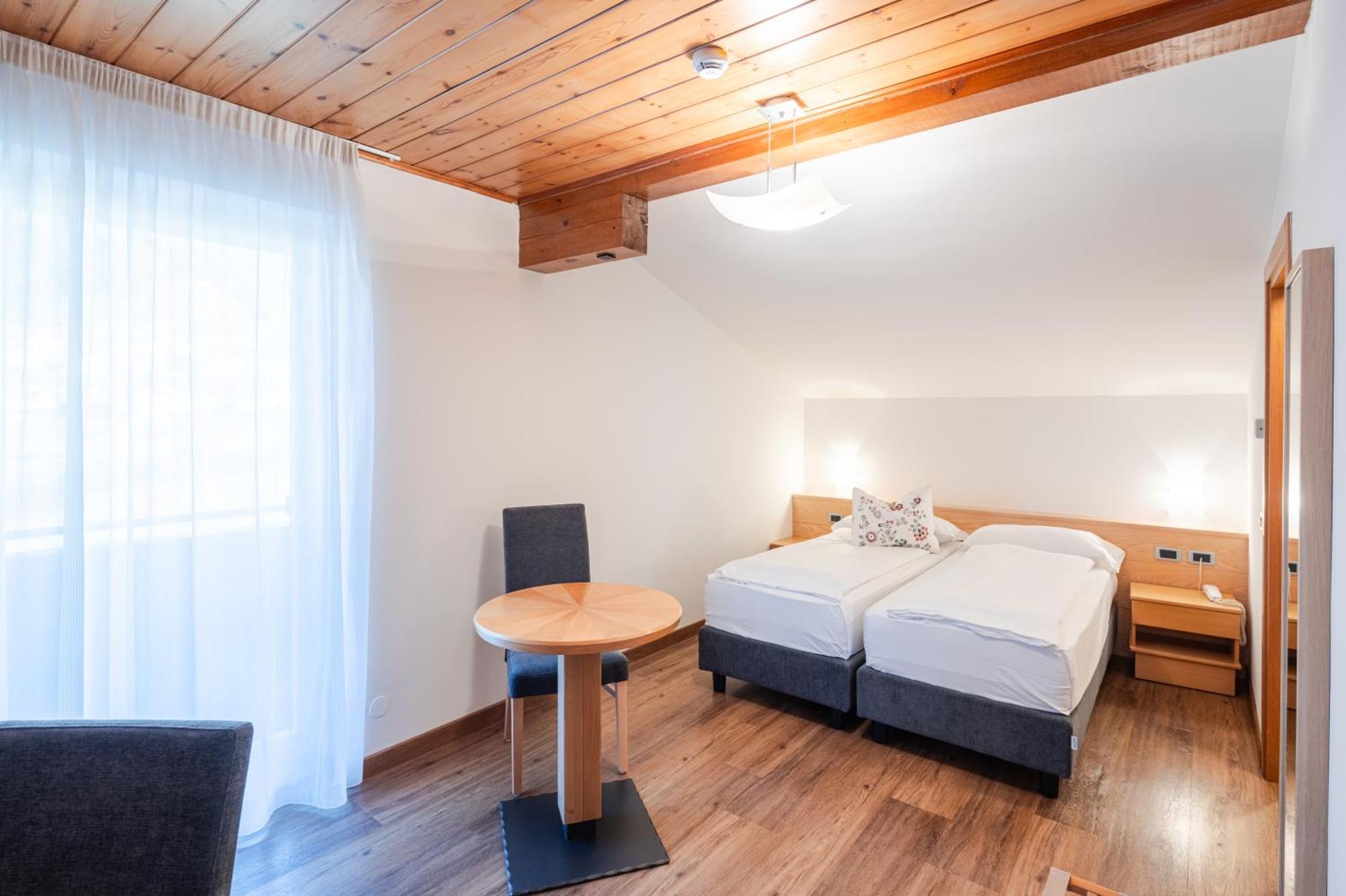 Hotel Nele Ziano di Fiemme Esterno foto