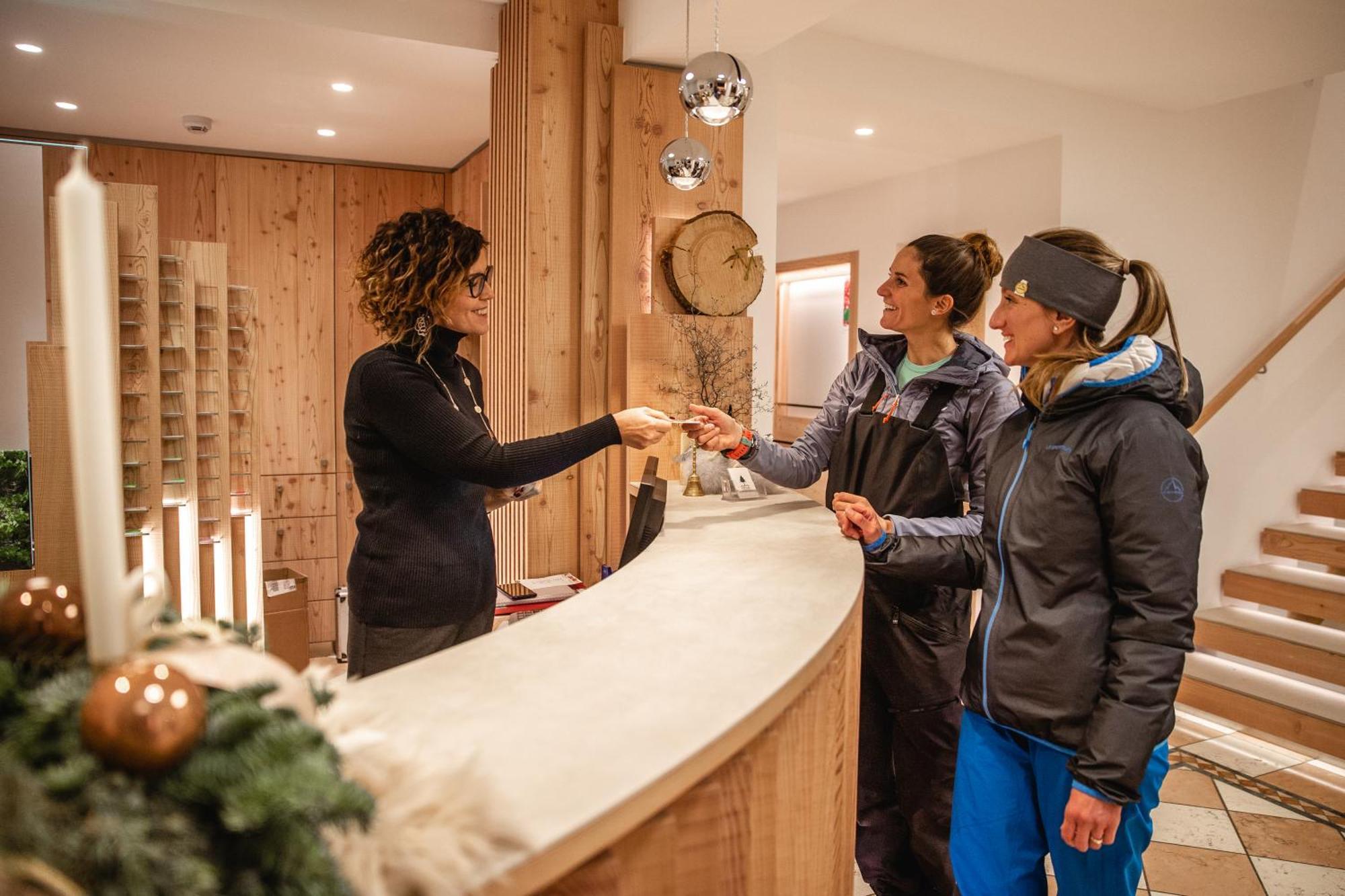 Hotel Nele Ziano di Fiemme Esterno foto