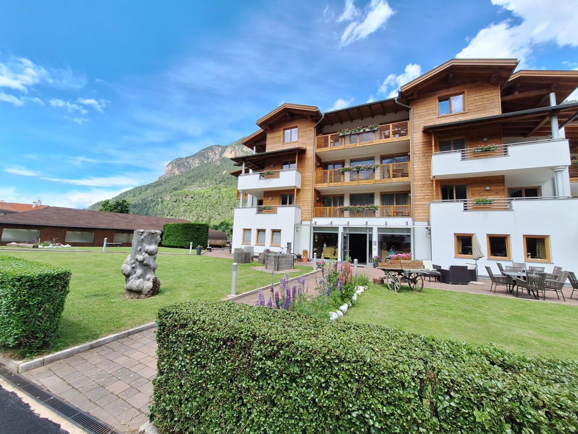 Hotel Nele Ziano di Fiemme Esterno foto